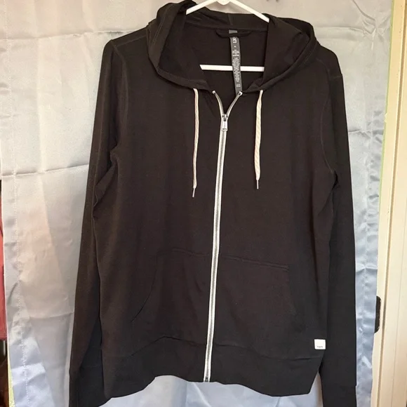 Vuori Coronado Charcoal Zip-Up Hoodie - Picture 4 of 11
